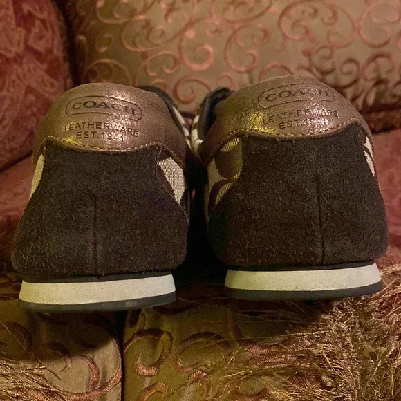 COACH - Picture 6 of 10